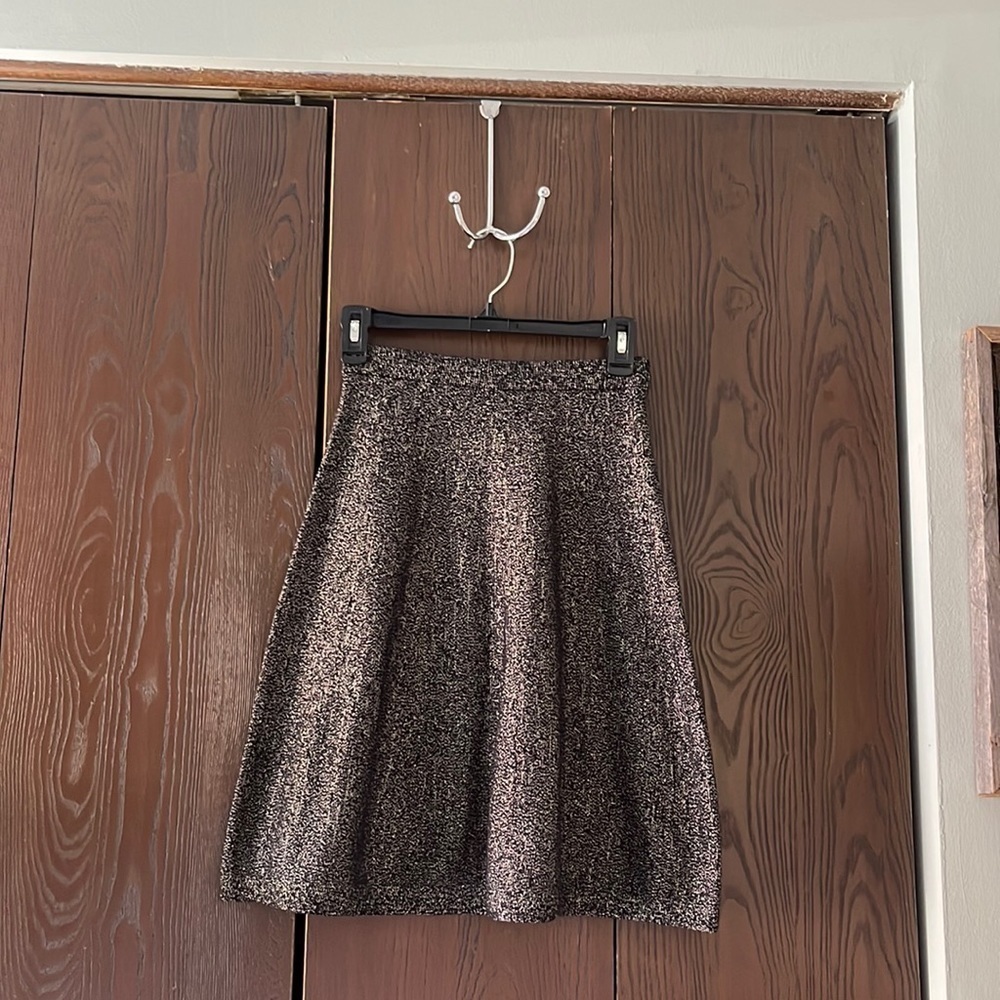Nanette Lepore shiny gold and black flare, mini skirt. Size XS